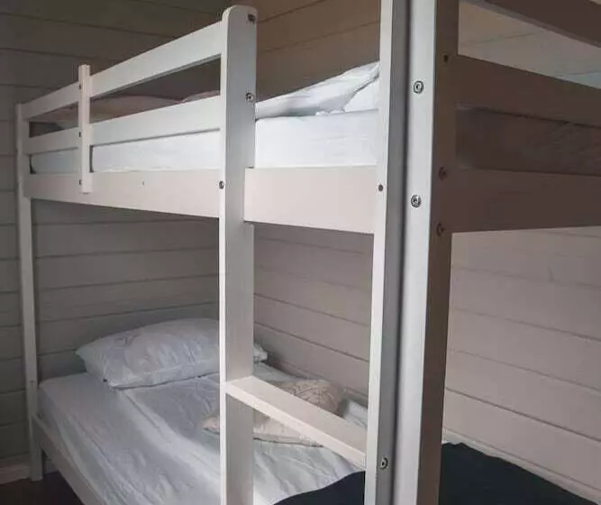 پانسیون Guesthouse Skálafell