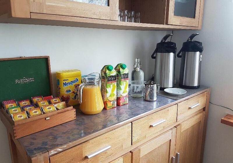 پانسیون Guesthouse Skálafell