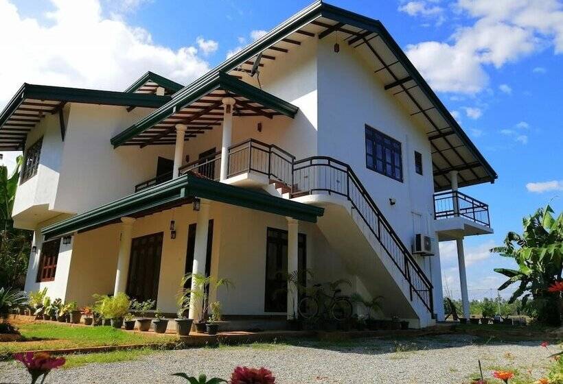 פנסיון Lavender Home Yala Safari