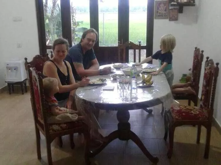 Majatalo Lavender Home Yala Safari