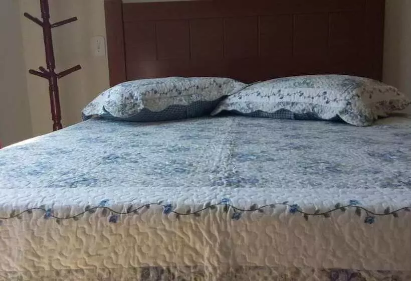 Majatalo Quartos Em Casa In Caxias Da Paraíso