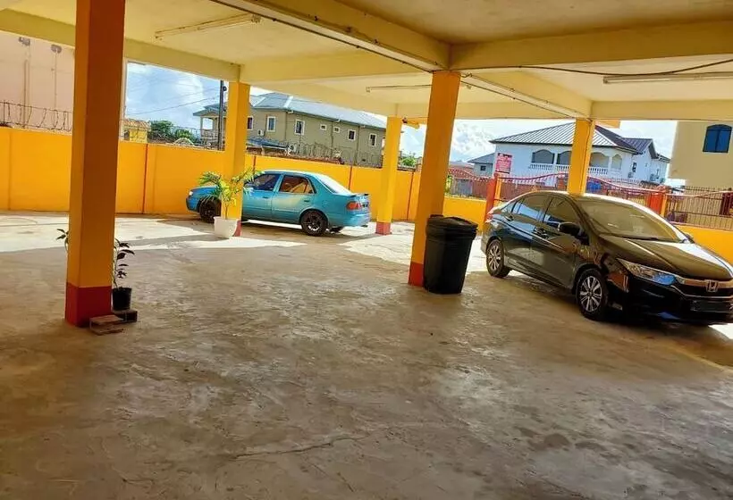 پانسیون Studio 27 Inn