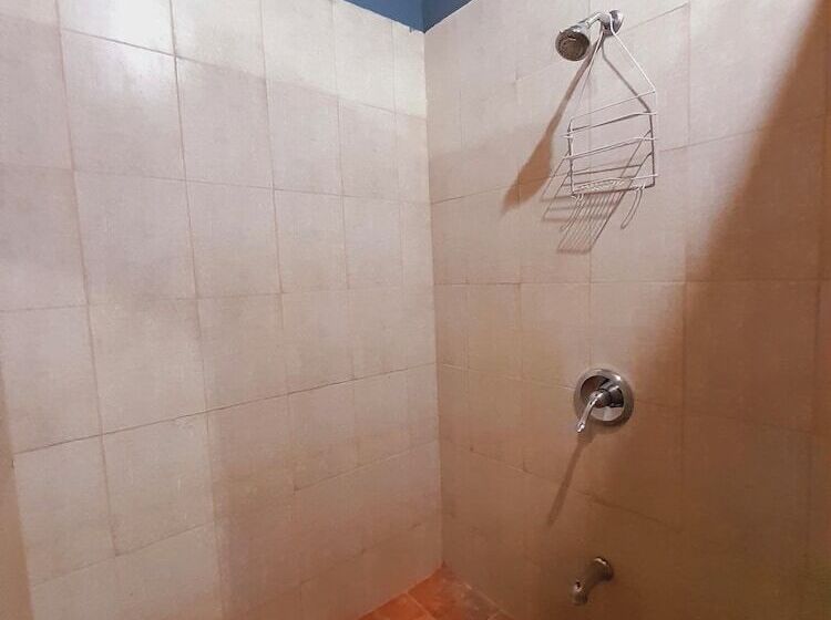 پانسیون Studio 27 Inn