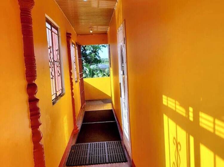 پانسیون Studio 27 Inn