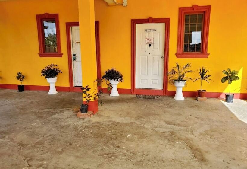 پانسیون Studio 27 Inn