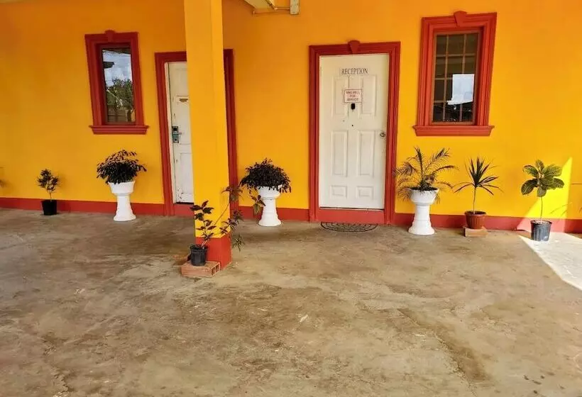 پانسیون Studio 27 Inn