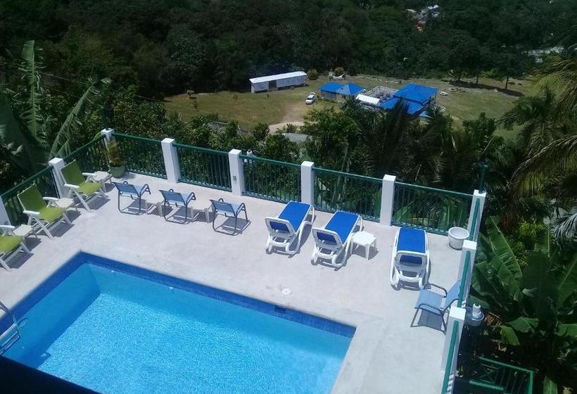 Pink Rock Inn Bed And Breakfast