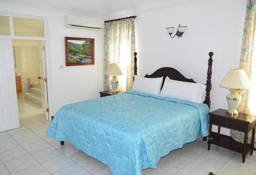 Pink Rock Inn Bed And Breakfast