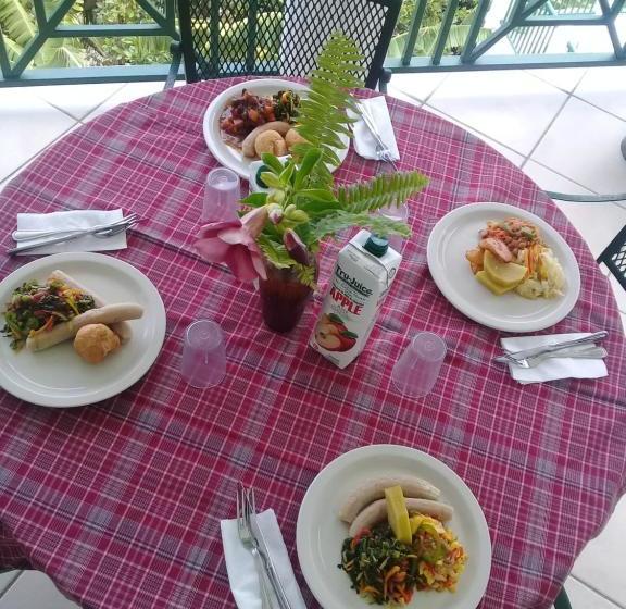 Pink Rock Inn Bed And Breakfast