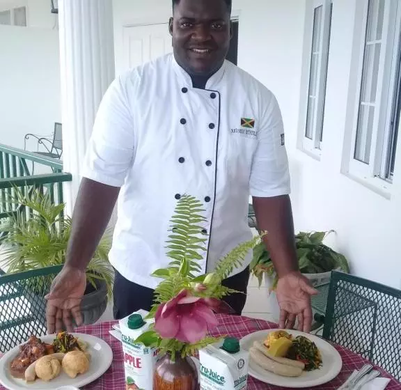 Pink Rock Inn Bed And Breakfast