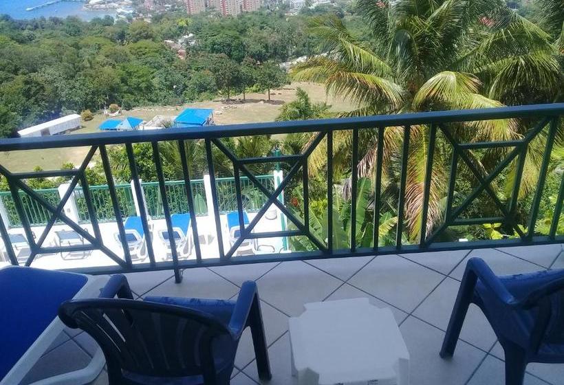 Pink Rock Inn Bed And Breakfast