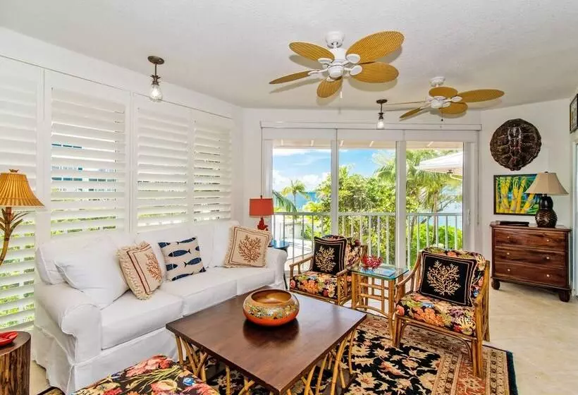 The Colonial Club, Oceanfront Condos