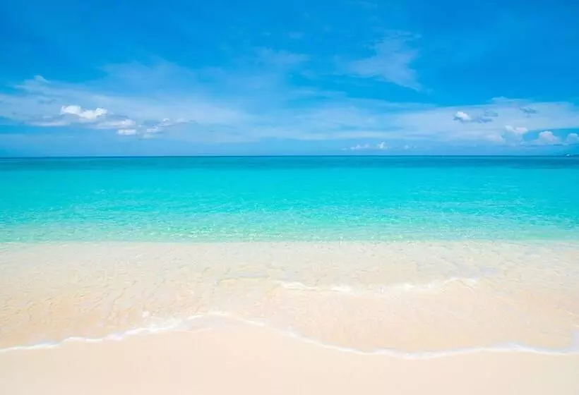 The Colonial Club, Oceanfront Condos