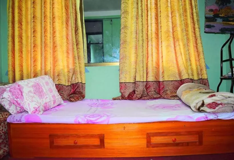 تختخواب و صبحانه Changu Newa Homestay