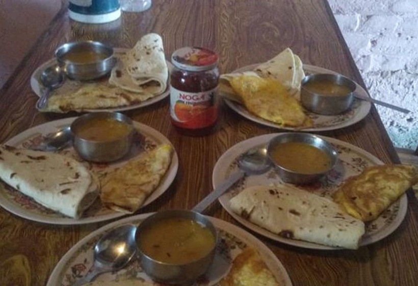 تختخواب و صبحانه Changu Newa Homestay