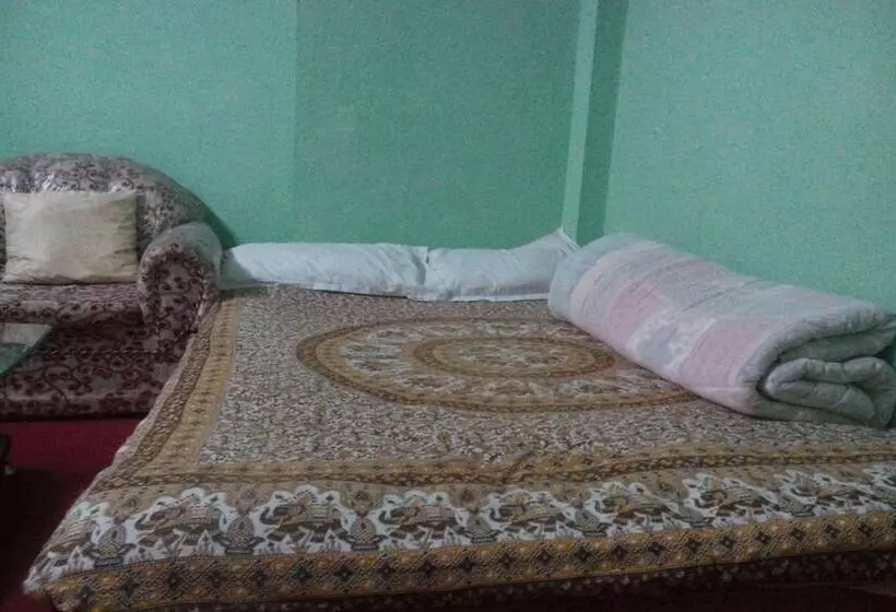 تختخواب و صبحانه Changu Newa Homestay