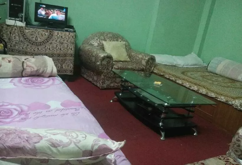 تختخواب و صبحانه Changu Newa Homestay