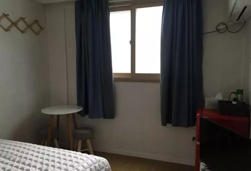 C Motel
