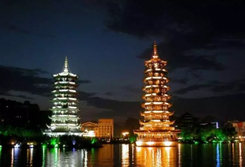 Hotelli Guilin Lixin