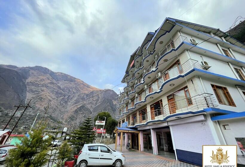 בית מלון כפרי Sarla Regency