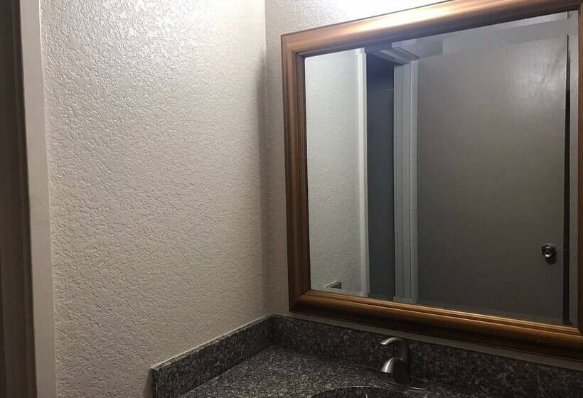 בית מלון כפרי Woodville Inn