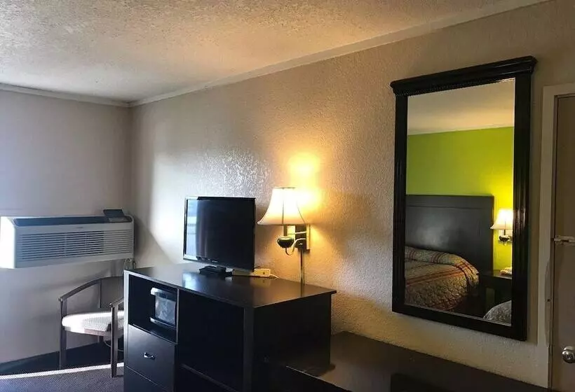 Hotelli Woodville Inn