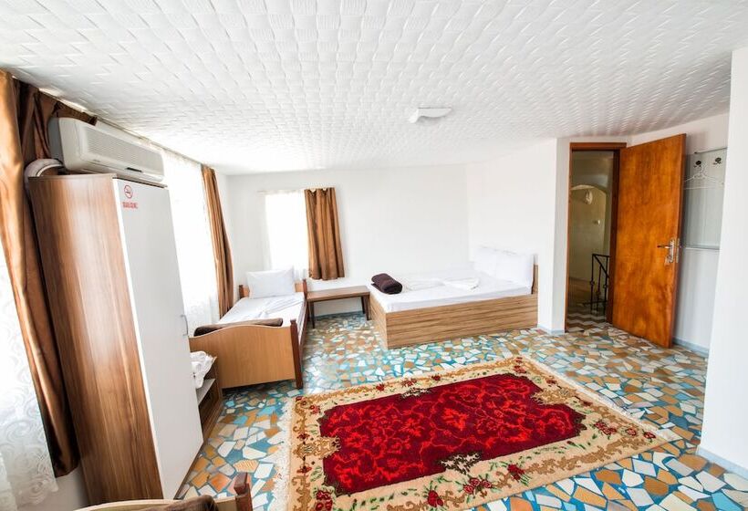 Hotel Yellow Rose Pansiyon