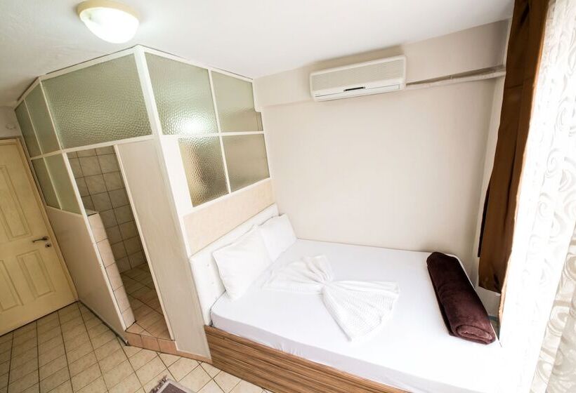 Hotel Yellow Rose Pansiyon