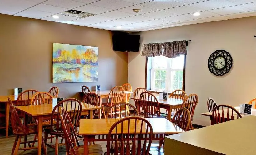 Motelli Lodging On The Square