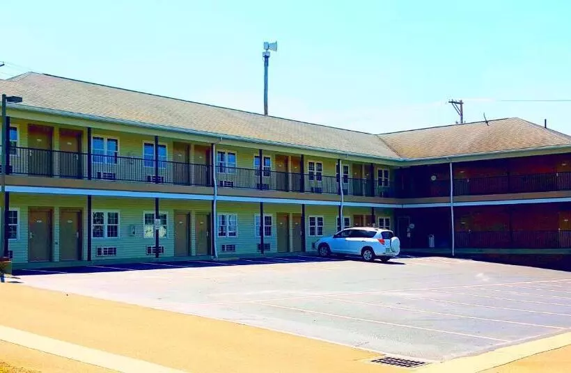 Motelli Lodging On The Square