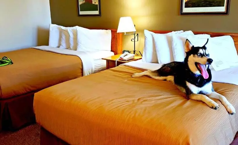 Motelli Lodging On The Square