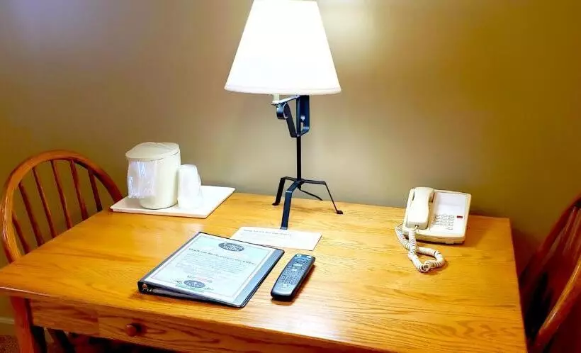 Motelli Lodging On The Square