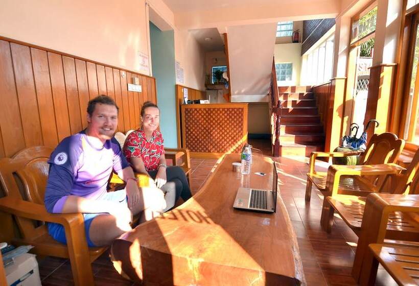 پانسیون Gold Star Guest House