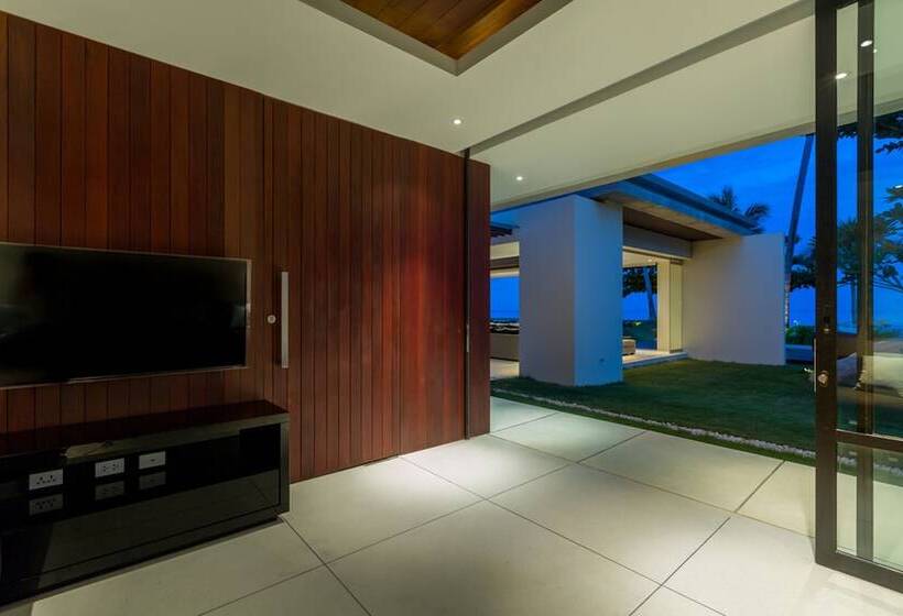 Fashionable Villa Malabar Beachfront 5 Bedrooms Plus 2 Kid S Bedrooms