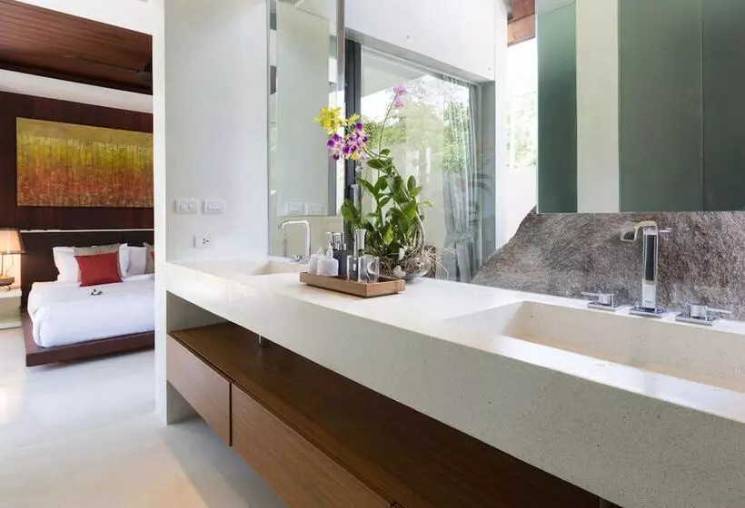 Fashionable Villa Malabar Beachfront 5 Bedrooms Plus 2 Kid S Bedrooms