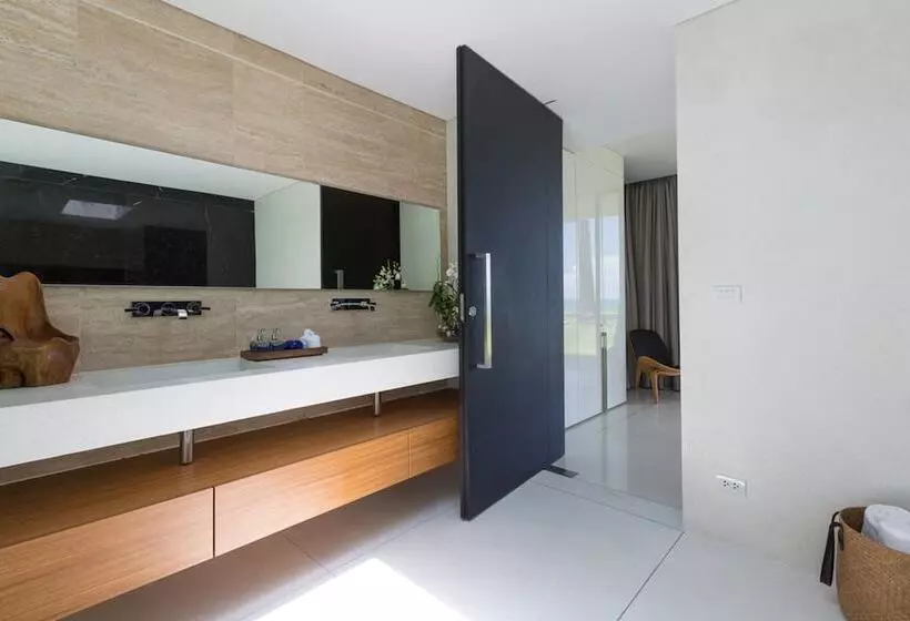 Fashionable Villa Malabar Beachfront 5 Bedrooms Plus 2 Kid S Bedrooms