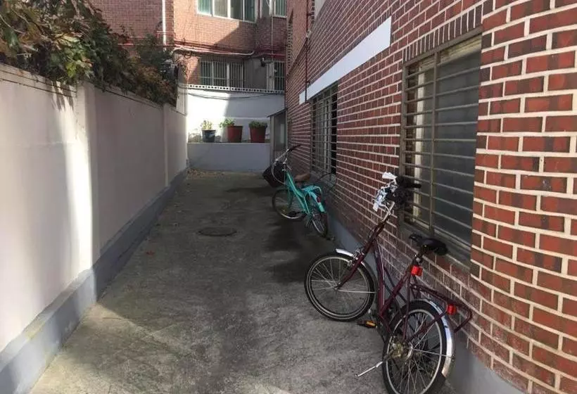 ユースホステル Nana House