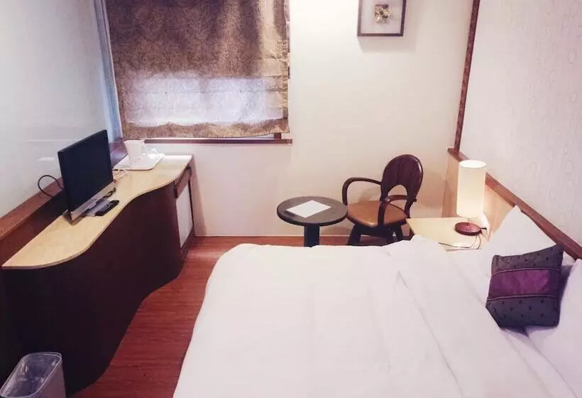 تختخواب و صبحانه 玉泉旅館