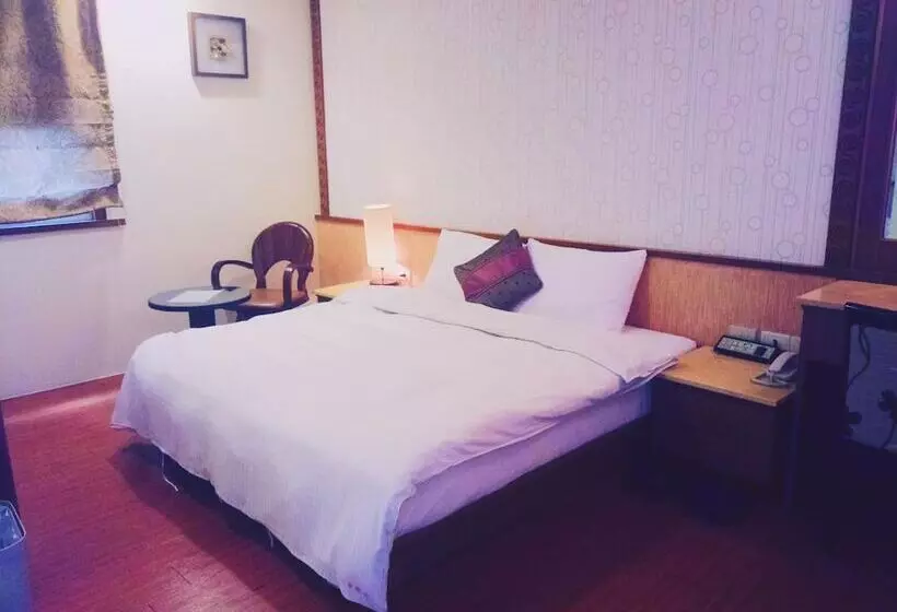 تختخواب و صبحانه 玉泉旅館