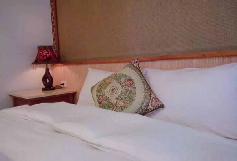 تختخواب و صبحانه 玉泉旅館