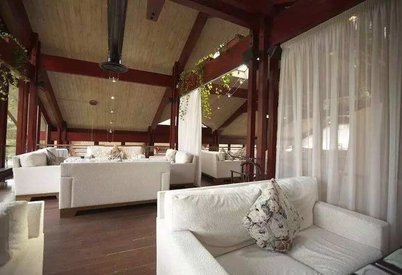 Hotelli Country Park