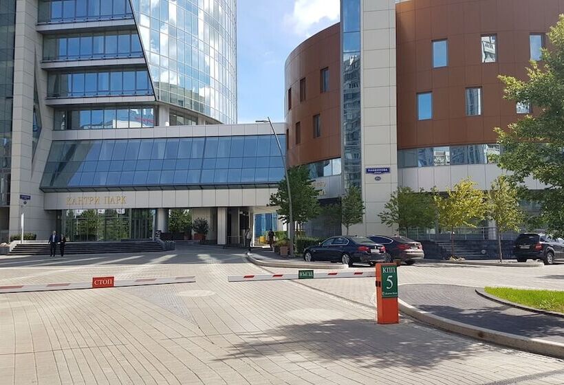 בית מלון כפרי Country Park