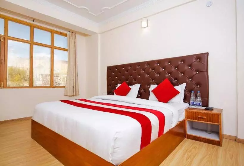 هتل Dimbir Regency