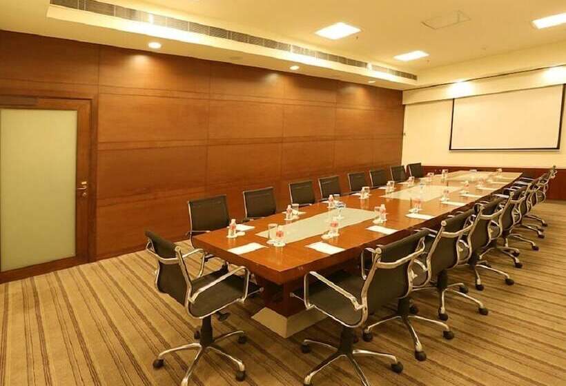 בית מלון כפרי Dlf Club 5