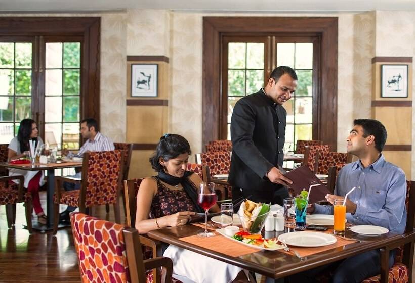 בית מלון כפרי Dlf Club 5