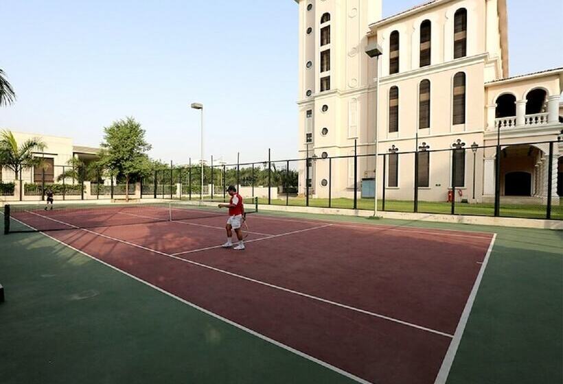 בית מלון כפרי Dlf Club 5