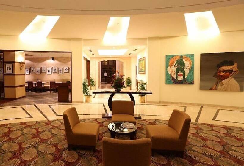 בית מלון כפרי Dlf Club 5