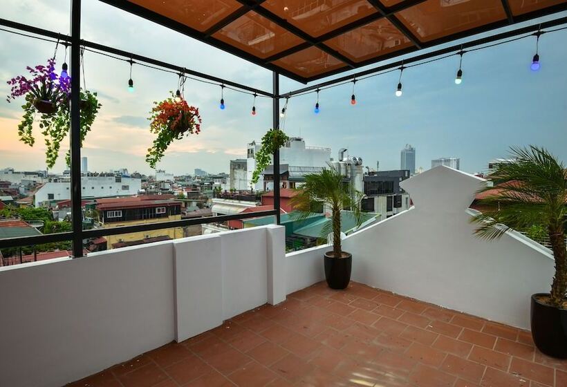 Golden Sail Hotel & Spa