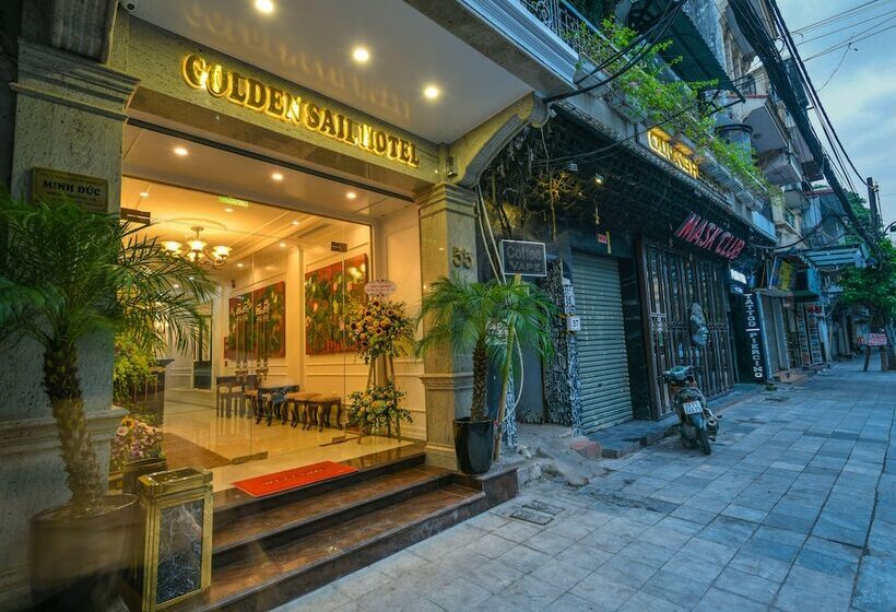 Golden Sail Hotel & Spa