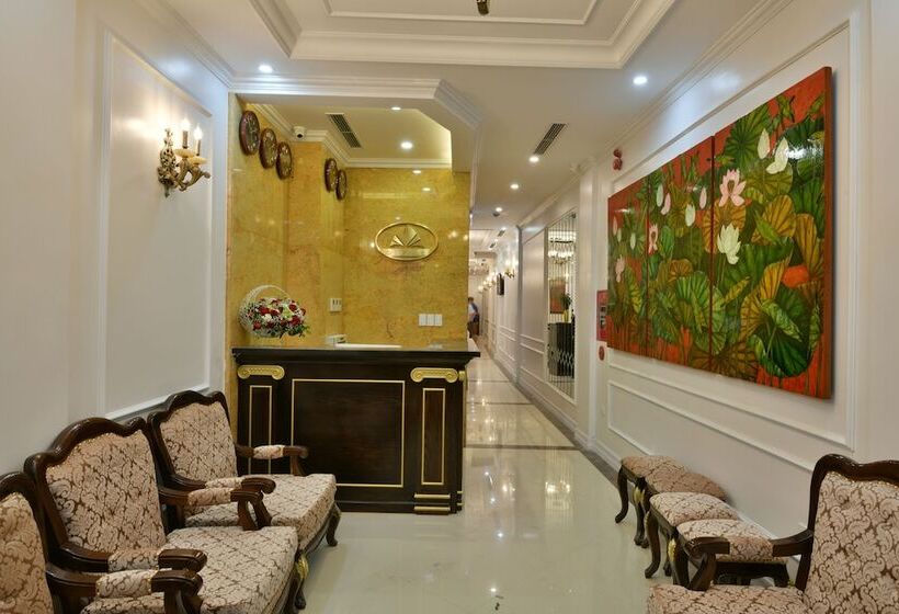 Golden Sail Hotel & Spa